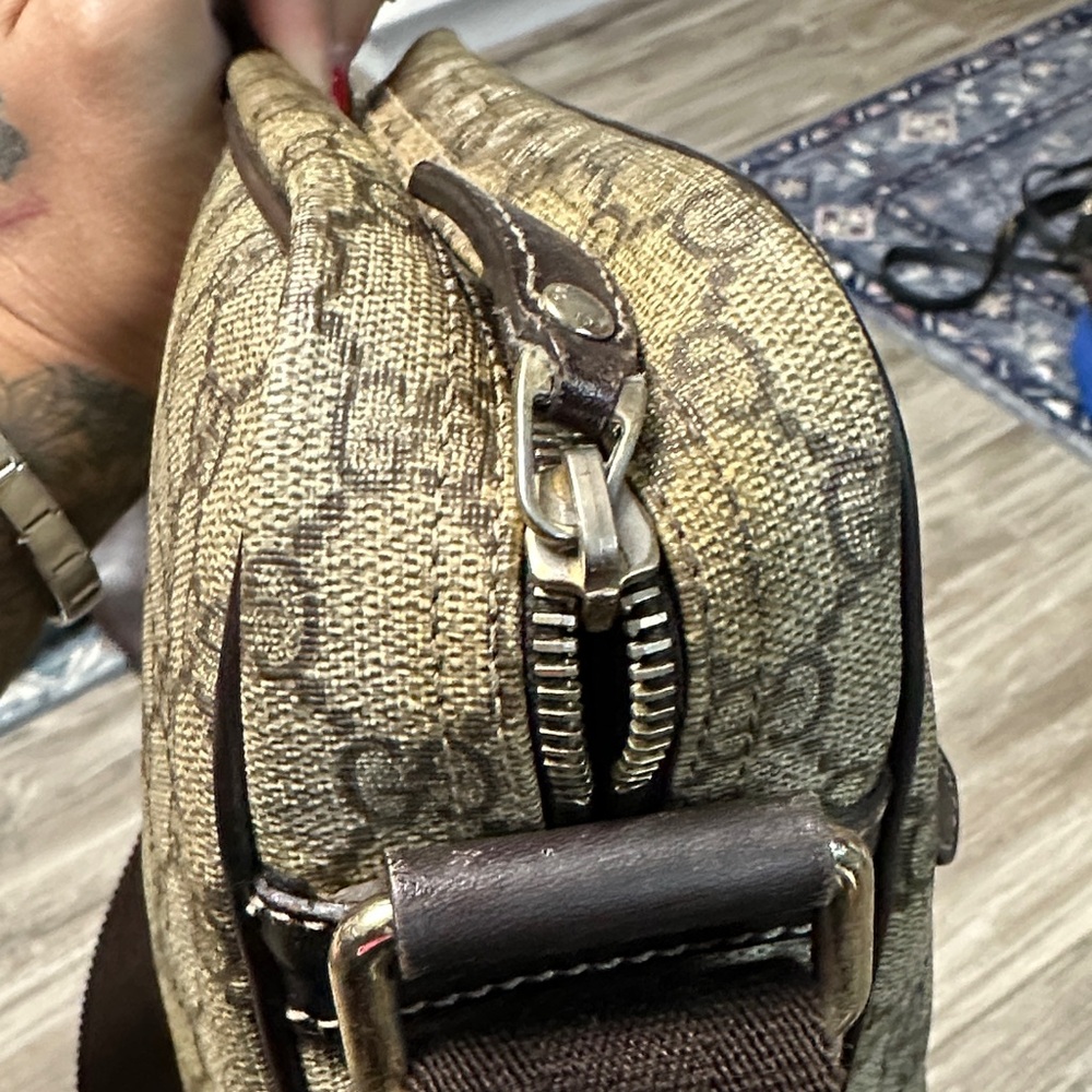Gucci Tan and Brown Men's Messenger Bag - Picture 5 of 8